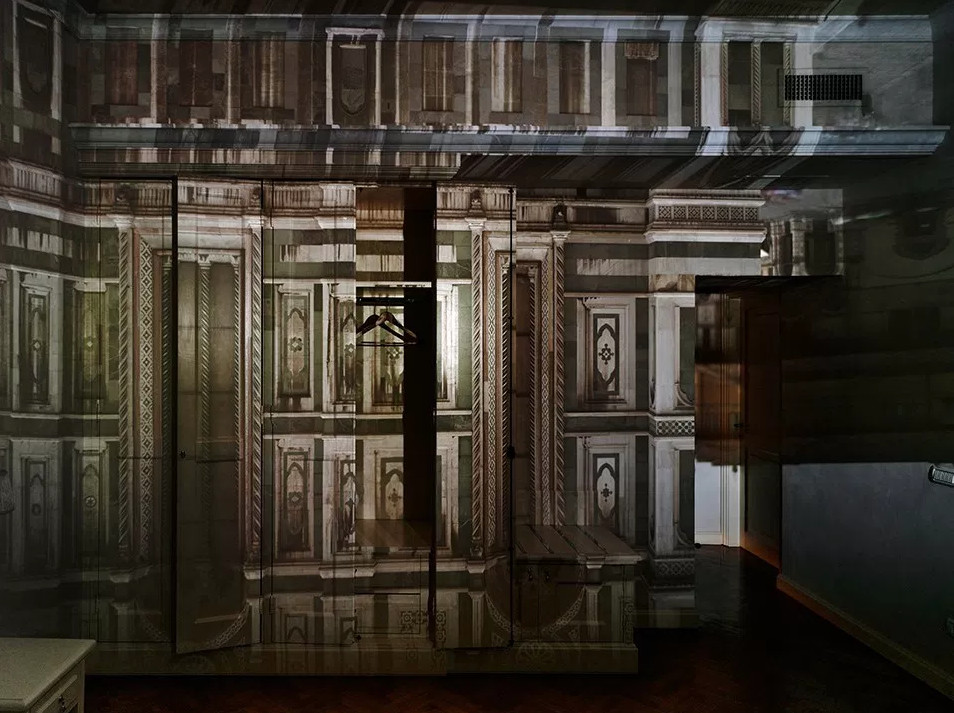 Camera Obscura: Side View of the Florence Duomo inside Granduomo Hotel