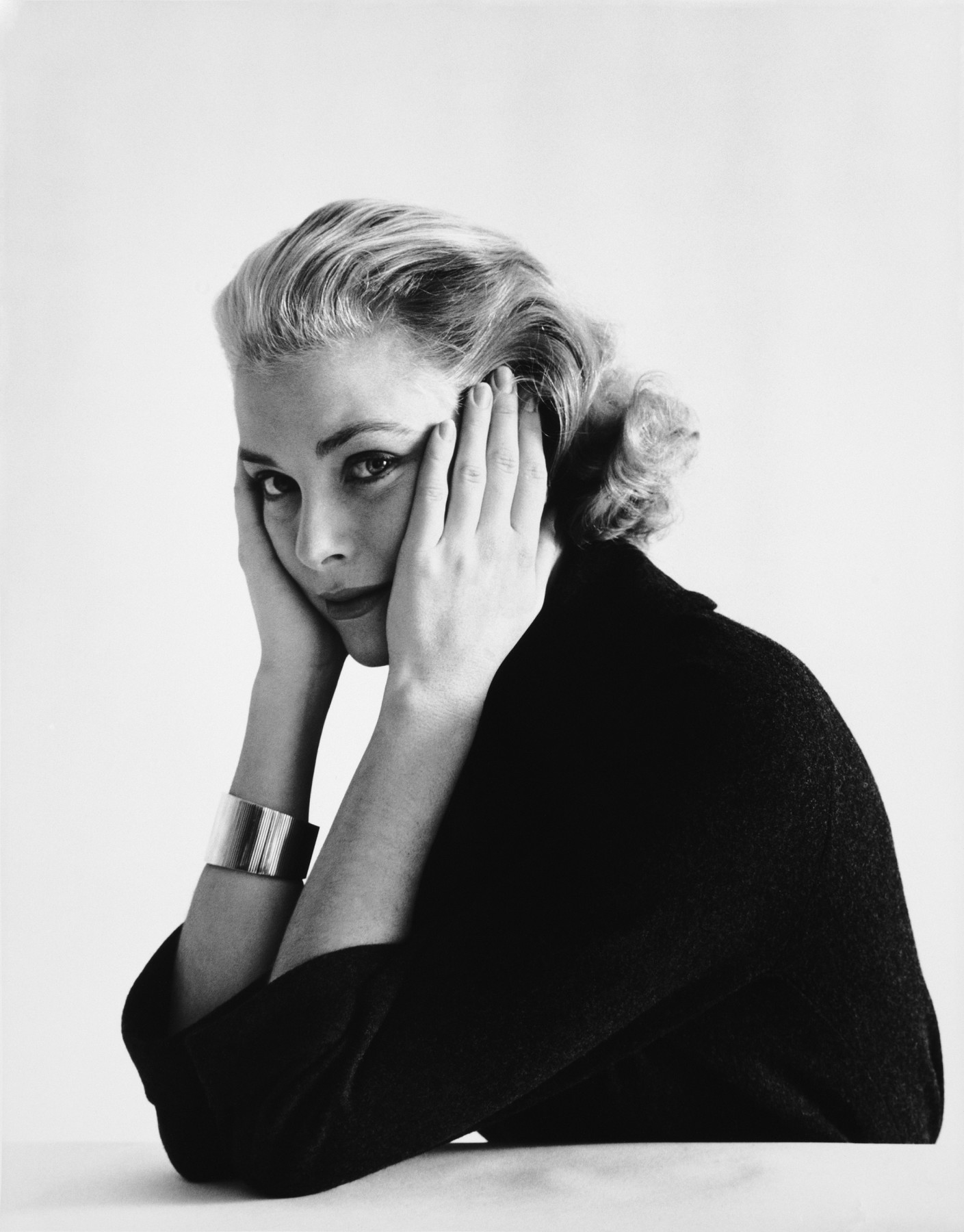 Grace Kelly, Head Resting in Hands