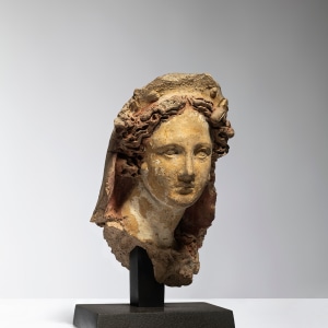 Italo-Etruscan head of a goddess, Hellenistic, 1st half of 3rd century BC