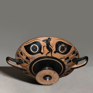 Greek black-figure kylix with ithyphallic guineafowl, Late 5th century BC