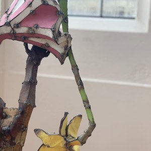 Hannah Kidd, Monkey Holding Vase, 2017