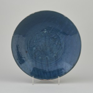 A CHINESE SWATOW BLUE GLAZED DISH, second half of the 16th century