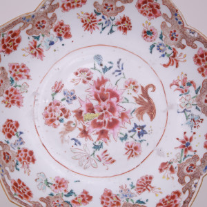 A CHINESE FAMILLE ROSE LOTUS DISH, Qianlong (1736-1795)