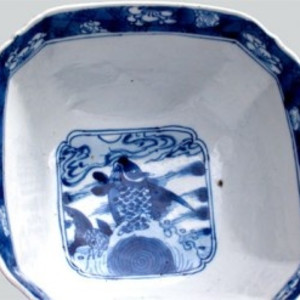 A FINE CHINESE BLUE AND WHITE BOWL, Kangxi (1662-1722)