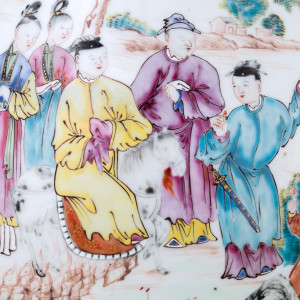 A LARGE FAMILLE ROSE CIDER JUG , Qianlong (1736 1795)