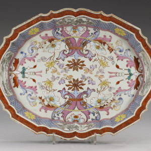 A FINE AND RARE FAMILLE ROSE TUREEN, COVER AND STAND, Qianlong (1736-1795)