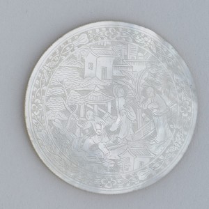 CHINESE MOTHER OF PEARL ARMORIAL COUNTER, 19th century