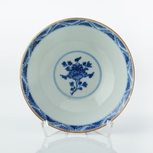 A FINE CHINESE BLUE AND WHITE 'LION' BOWL , Shunzhi (1644‑1661)