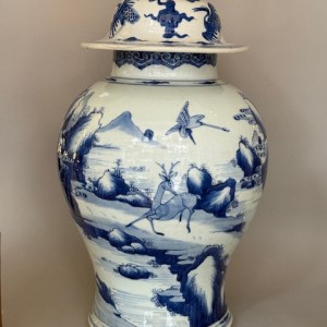 A Chinese 'Deer and Crane' Baluster Vase and Cover, Kangxi (1662‑1722)