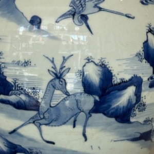A Chinese 'Deer and Crane' Baluster Vase and Cover, Kangxi (1662‑1722)