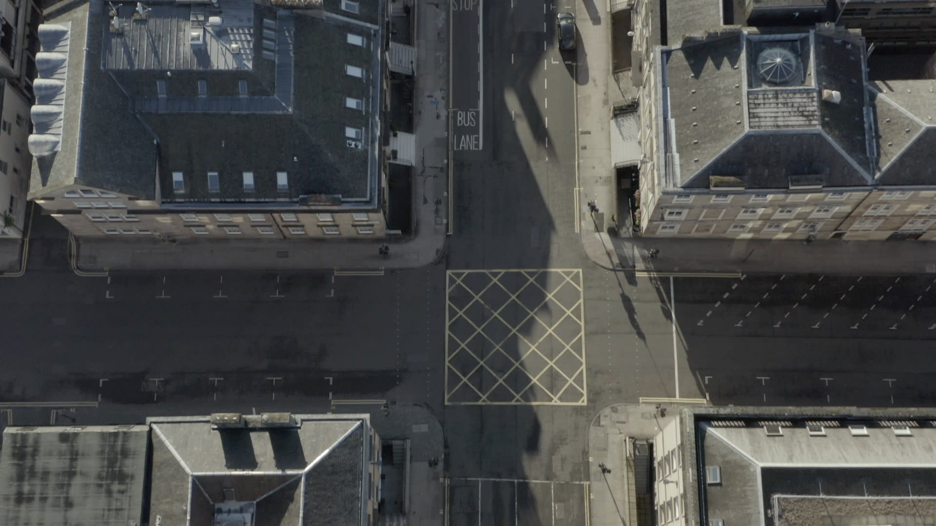 Chris Leslie ZATVARANJE, 2020 Film 5 mins 59 secs 4K / Colour / 16:9 Edition of 4 £4,500.00