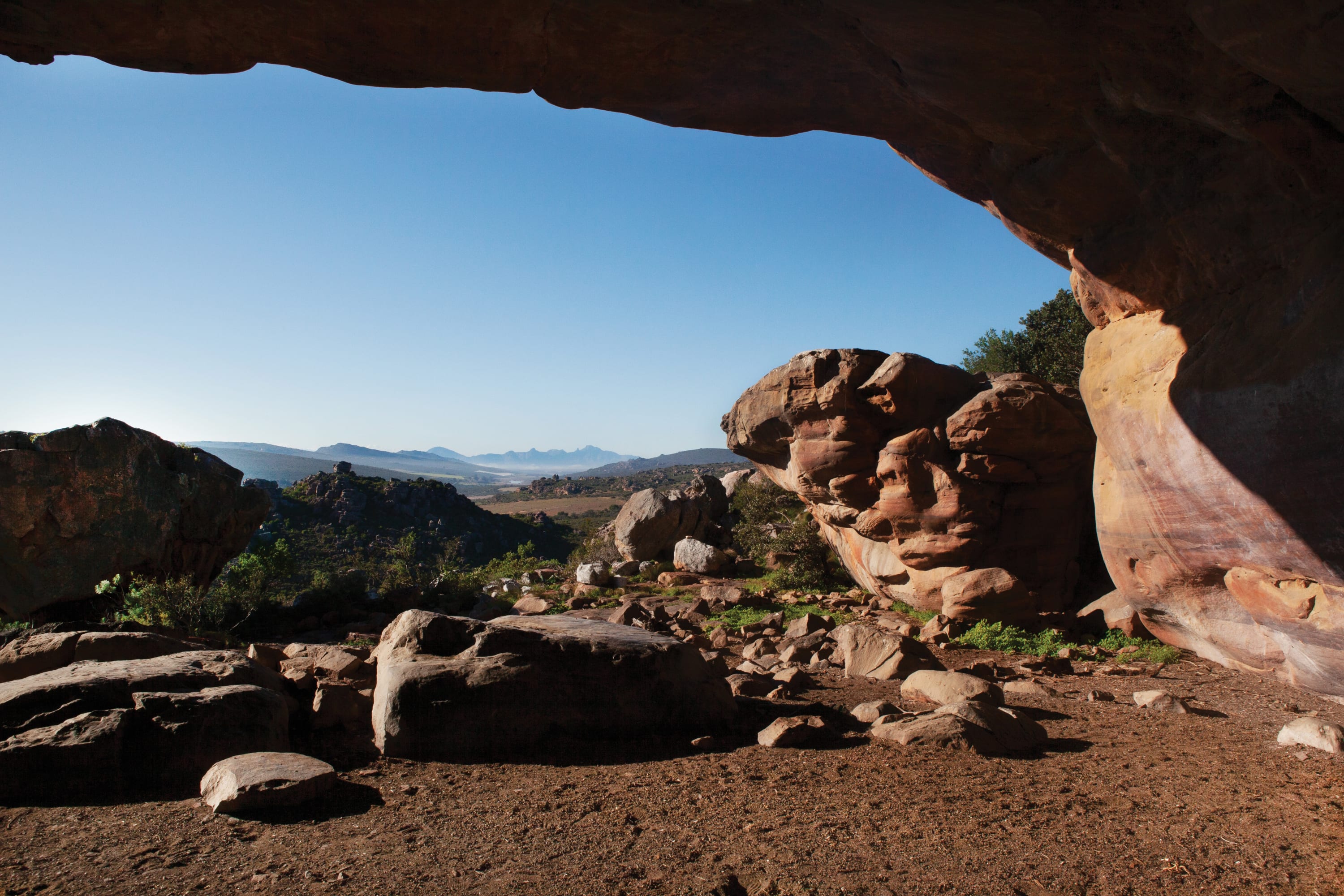 Diepkloof cave is one of the earliest sites where art engravings on ostrich shells were discovered, dating back 60 000...