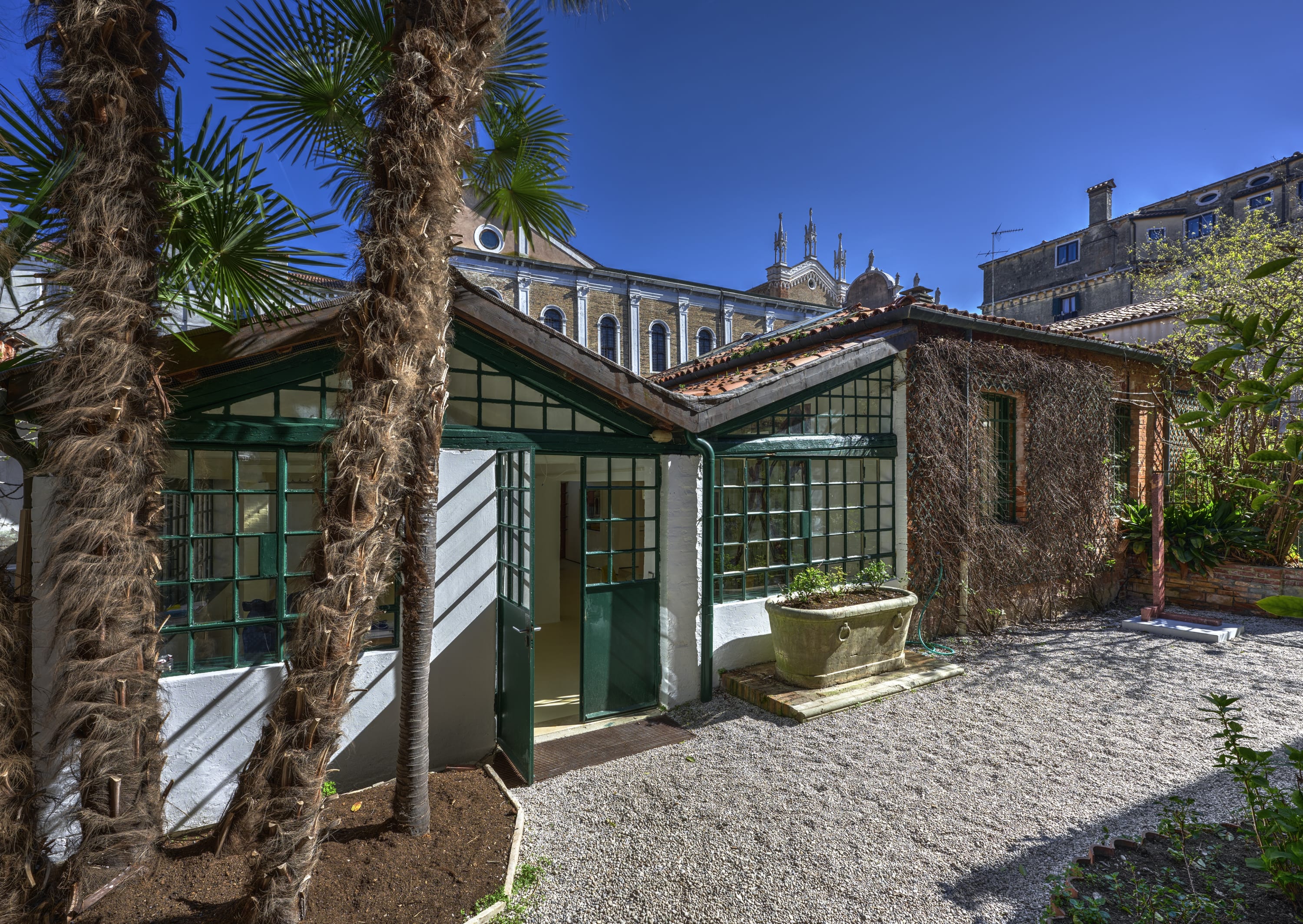 Located in the Cannaregio district, near Ospedale, the WENTRUP VENEZIA is housed in a historic space that once served as...