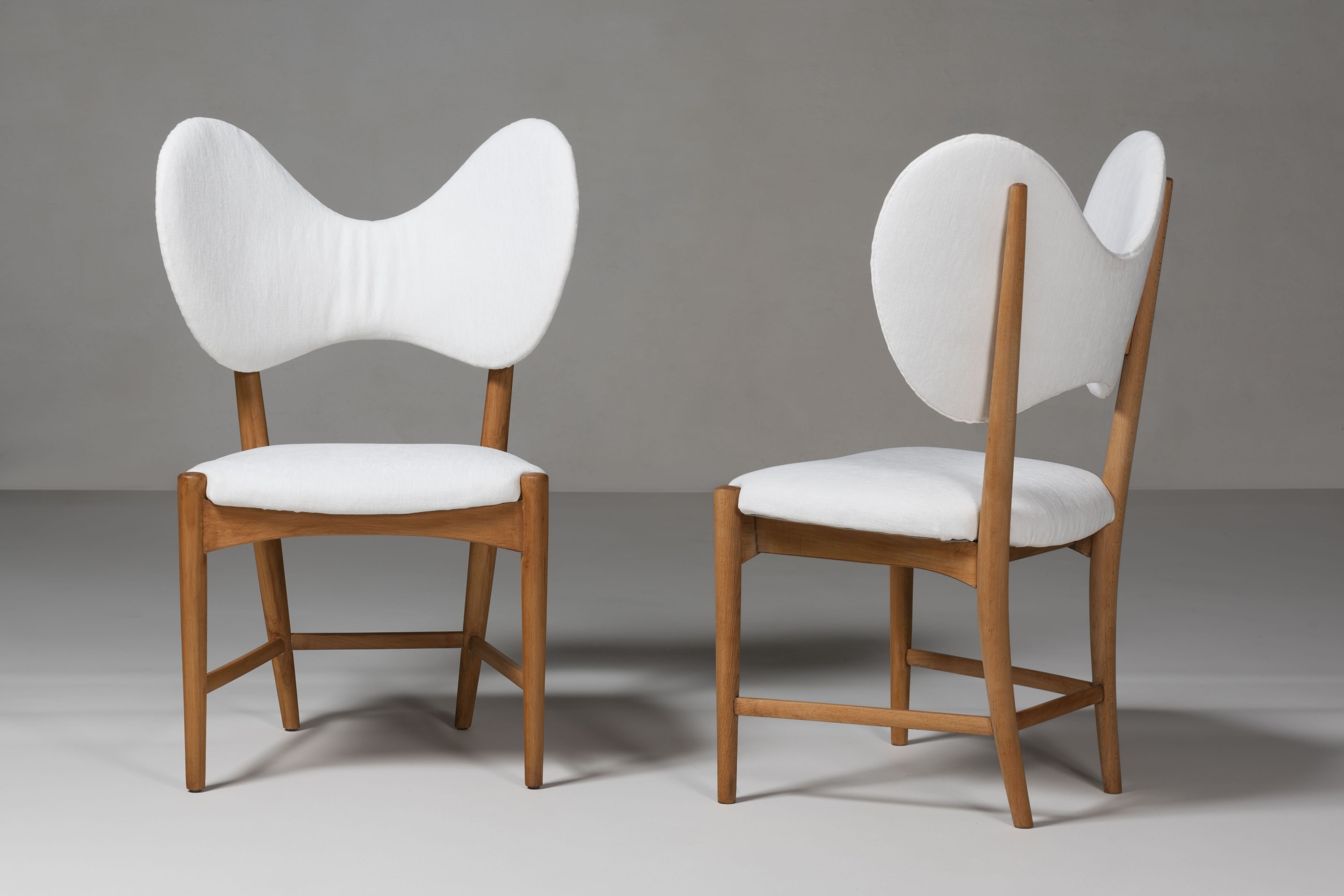 Exceptional set of ten Butterfly chairs, 1950 Beech and white wool fabric 90 x 58 x 53 cm - 35...