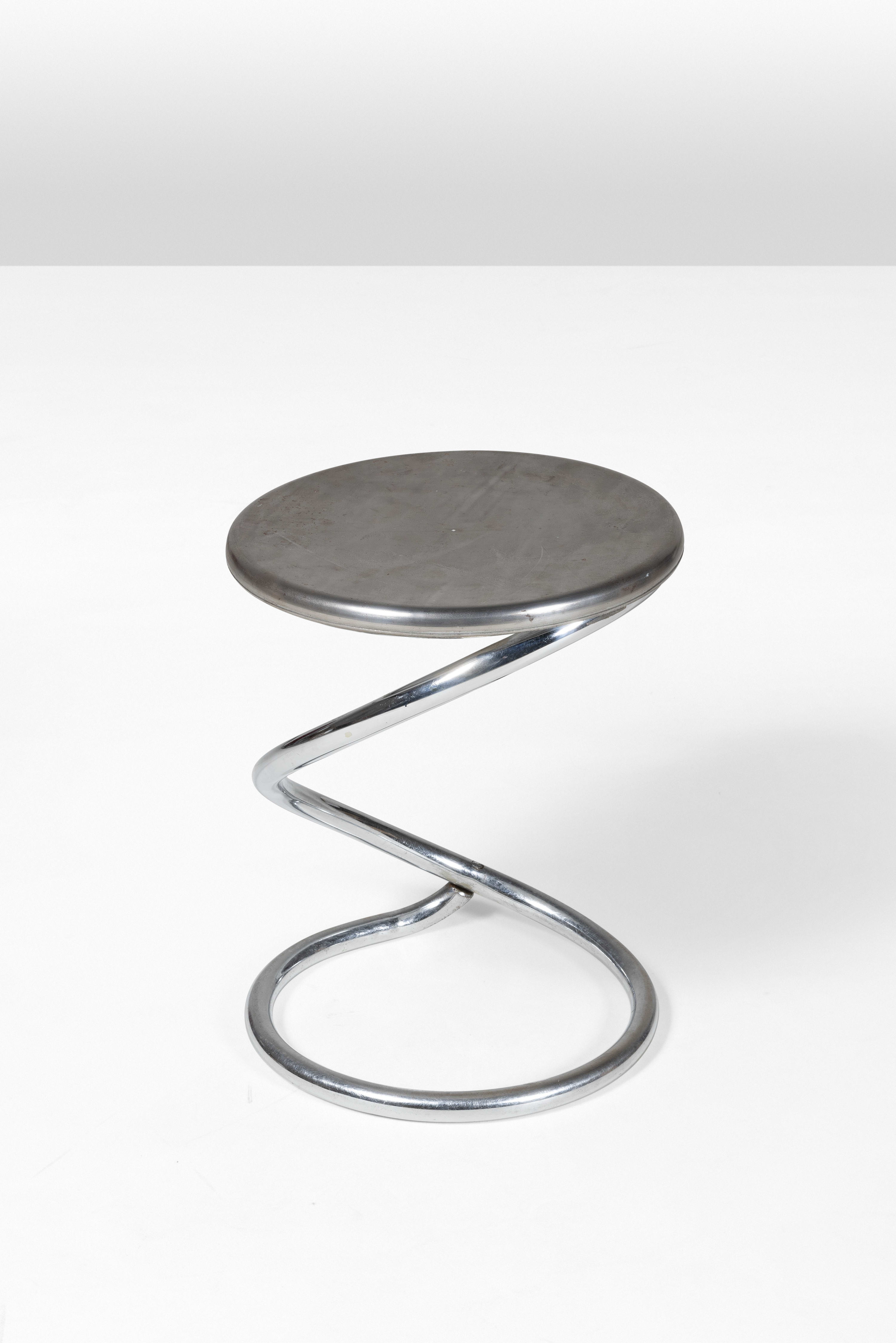 Chromium plated tubular steel, metal 80 x 35.6 cm -31 1/2 x 14 in