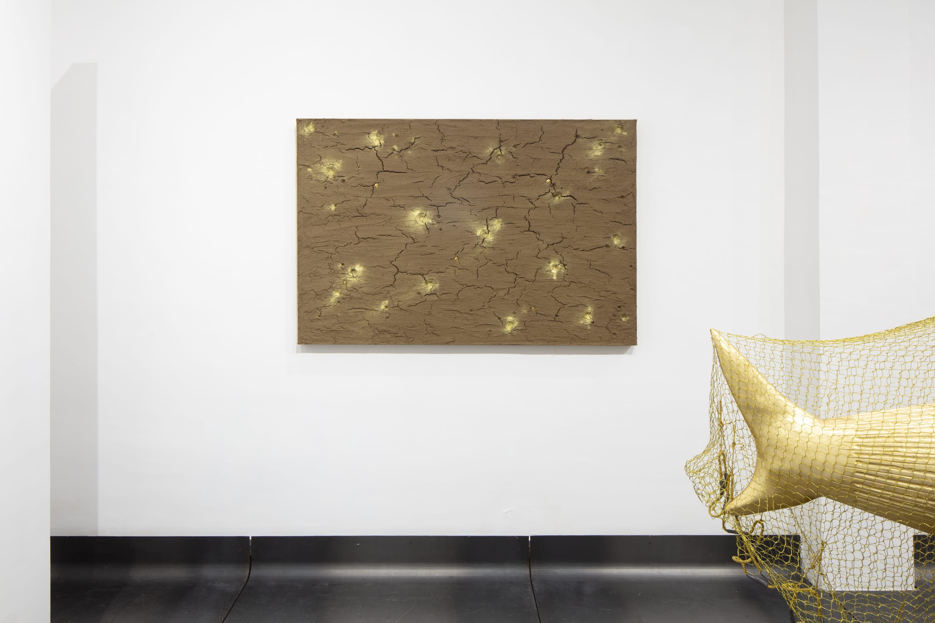 Vista de exposición: Ana Hernández, LADI BEÑE, Campeche, Ciudad de México, 2025 Cortesía de la artista y Campeche, Ciudad de...