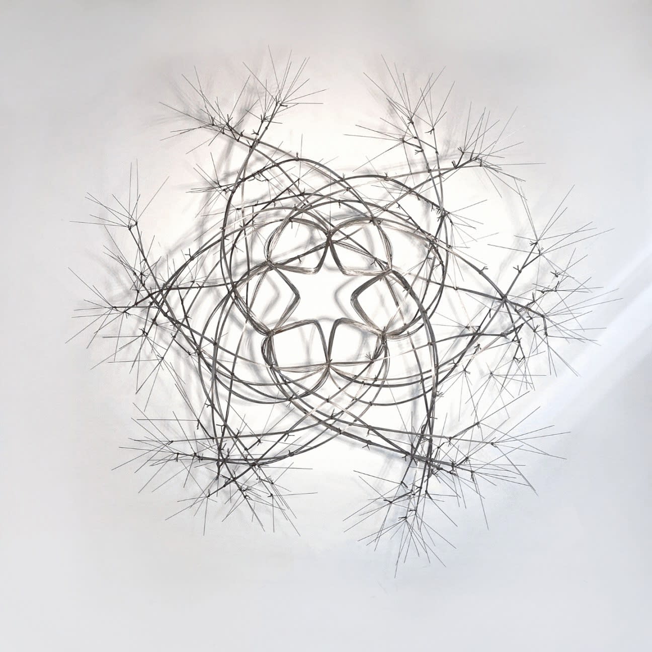 LISTEN TO THE AUDIO DESCRIPTION OF THE ARTWORK→