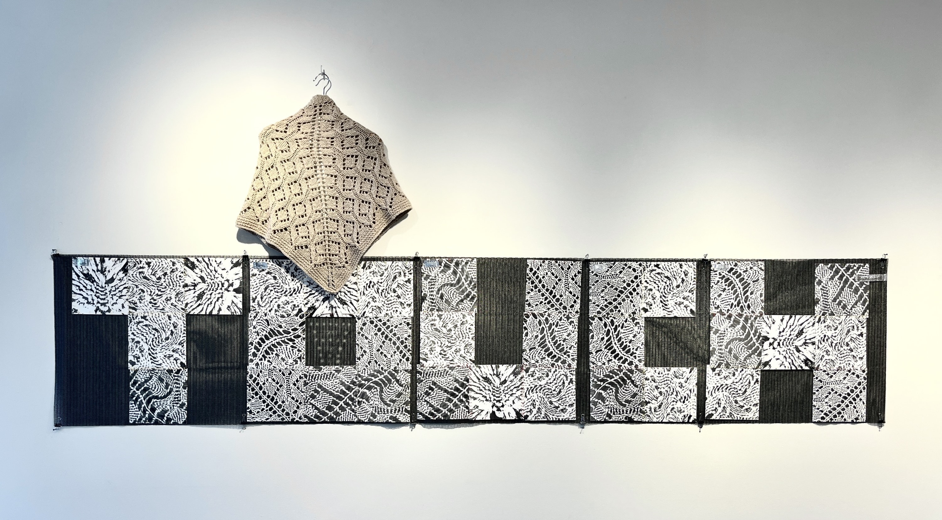 LISTEN TO THE AUDIO DESCRIPTION OF THE ARTWORK→