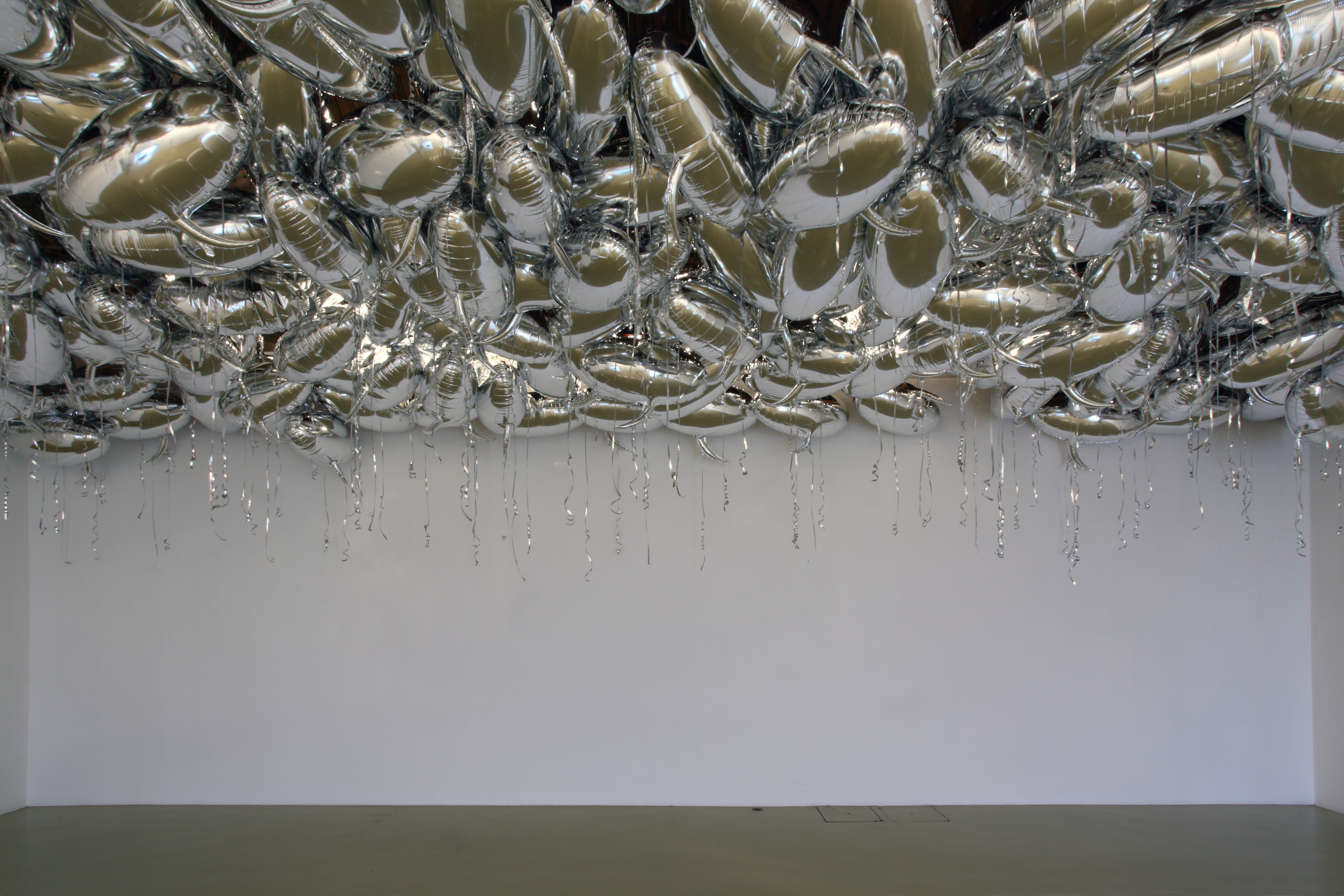 Philippe Parreno From November 5 Until They Fall Down