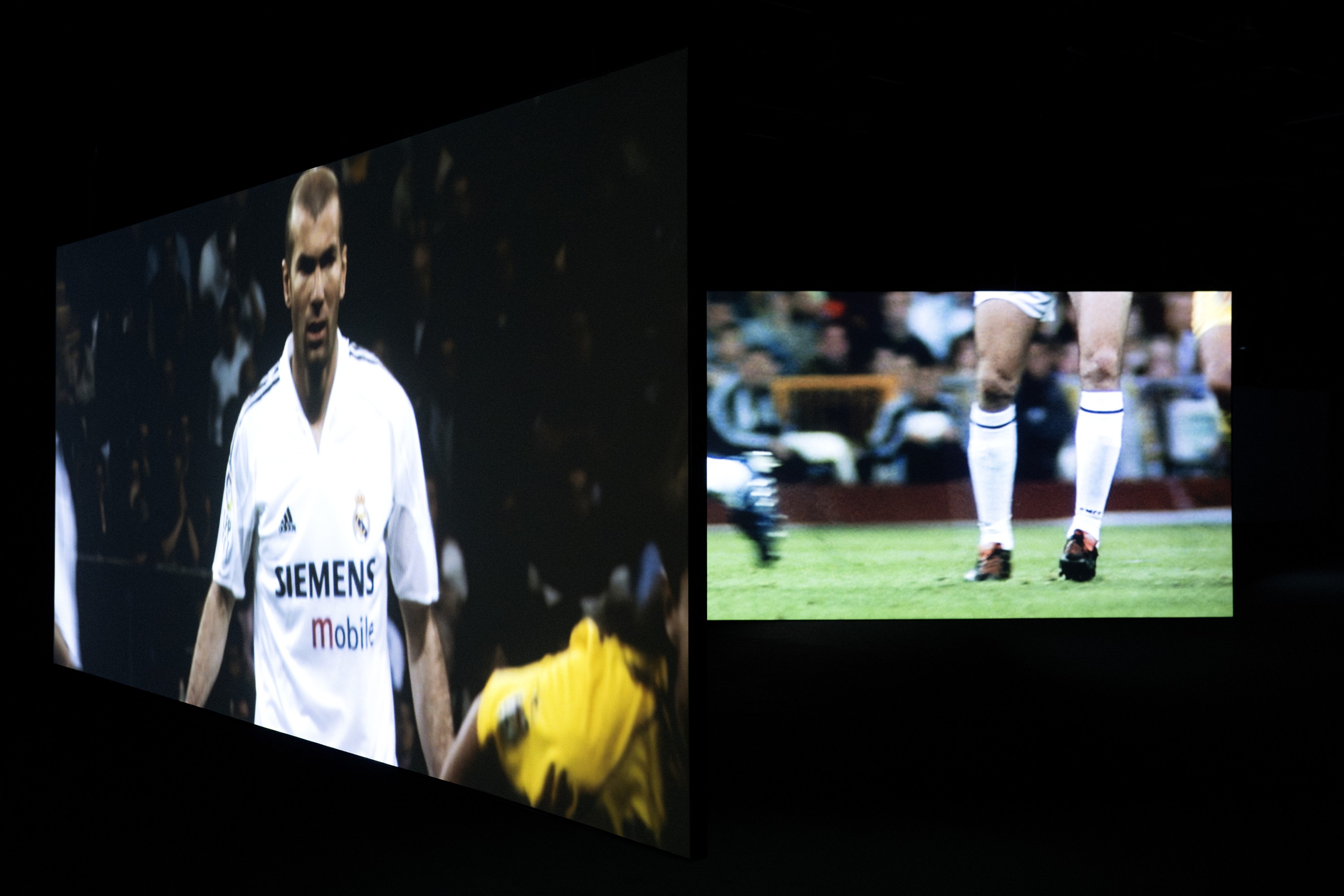 Zidane: A 21st Century Portrait Douglas Gordon & Philippe Parreno