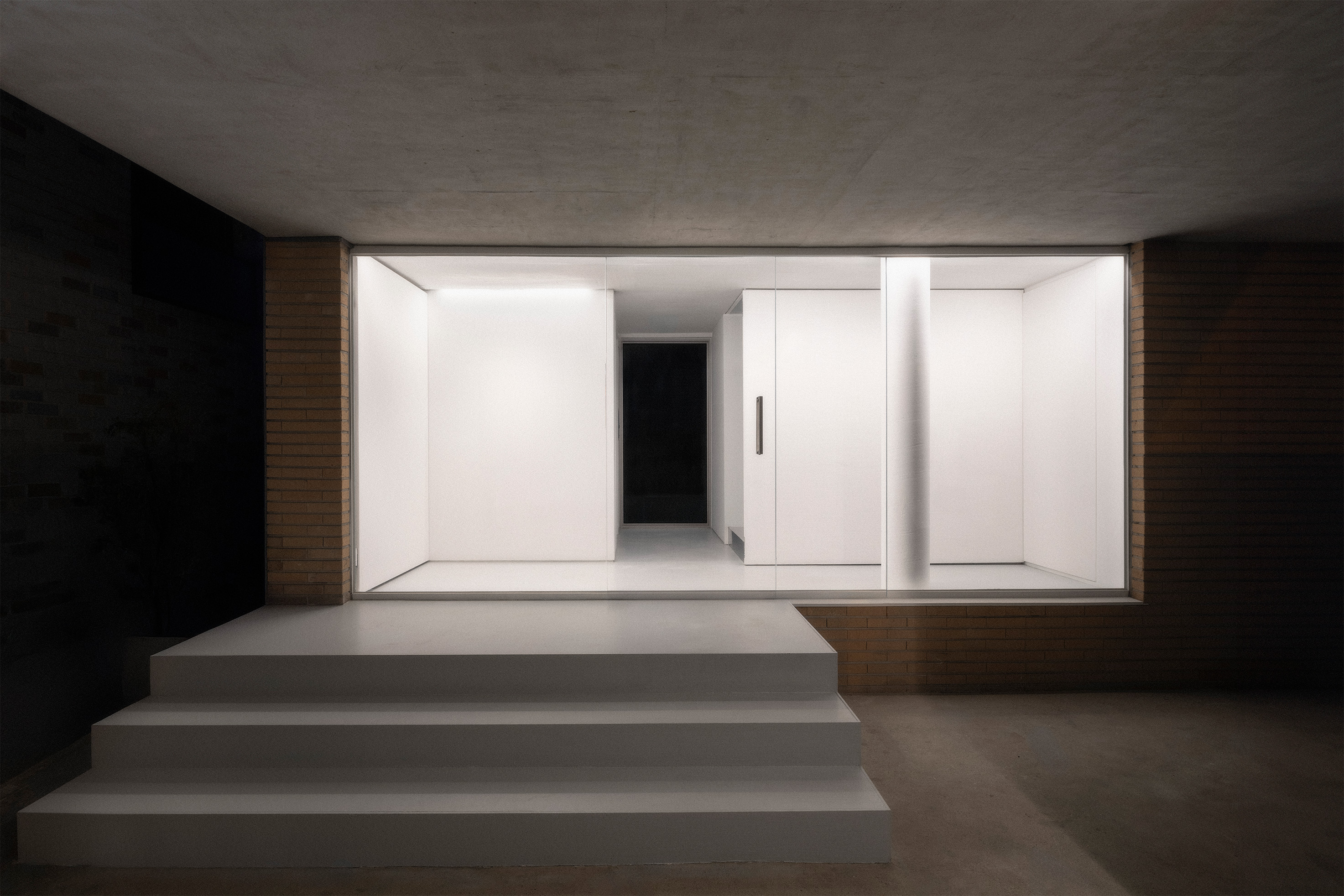 Still Life: Objects of Our Time Sejin Kwon, Jinhee Kim, Jiwon Kim, Min Joung-Ki, Sungsic Moon, Shinyoung Park, Jeong-A Bang,...