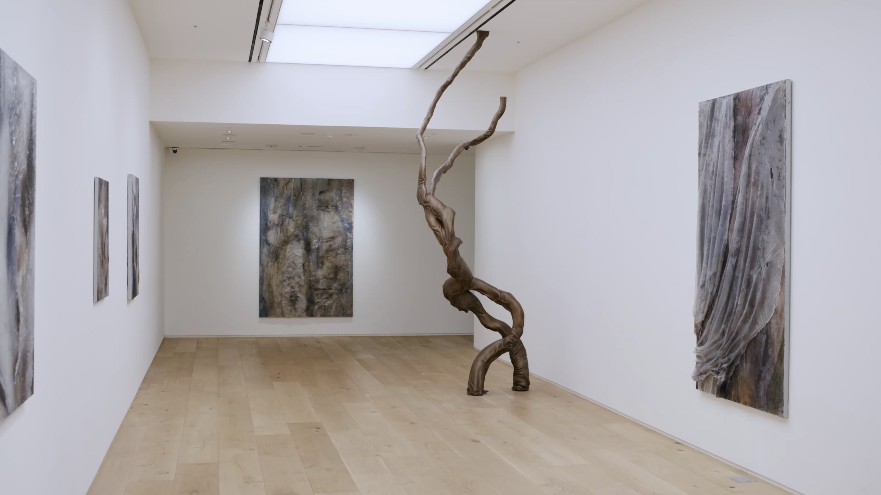 Heemin Chung Garden of Turmoil 정희민 번민의 정원