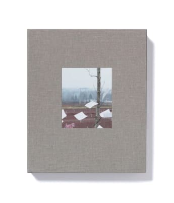 み*る様 複製画　GUSTVE No.4 【廃盤】 Jeff Wall, A Sudden Gust of Wind (After Hokusai) | 29 July - 16