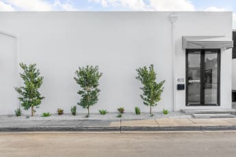 Voloshyn Gallery Miami