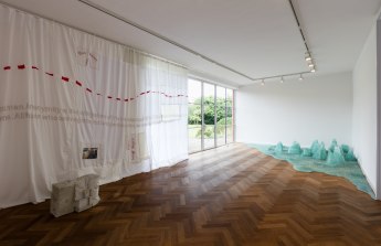 2017 Im Mies Van Der Rohe Haus Berlin 02