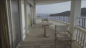 Still of El Lado Quieto by Carolina Fusilier and Miko Revereza, 2021.