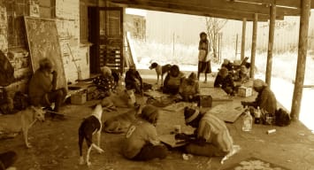 COMMUNITY SPOTLIGHT : YUENDUMU, ARTWORK FROM THE BUNGALOW