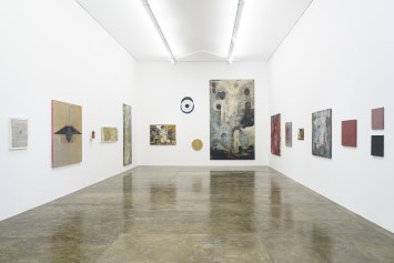 giros e afetos, nara roesler curatorial project