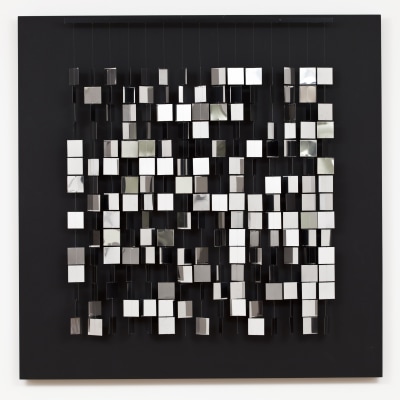 julio le parc, mobile argent sur noir, 1960 / 1981