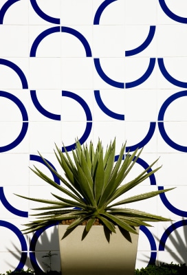 athos bulcão, painel de azulejos, 2003