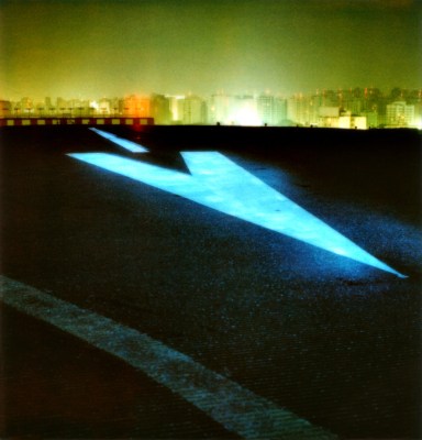 cássio vasconcellos, Aeroporto de Congonhas #1, da série Noturnos São Paulo, 2002