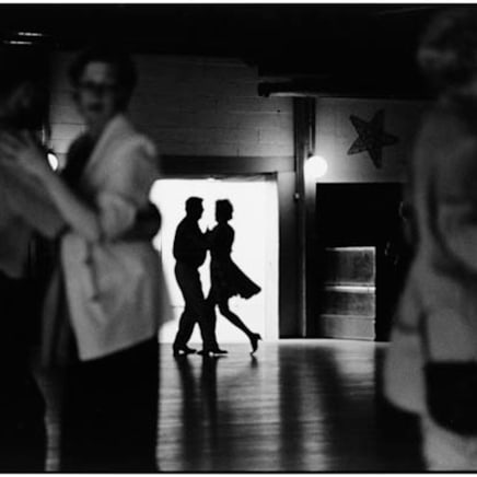 Elliott Erwitt, Finland, (Helsinki, Tango dancers), 2001