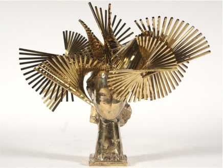 "Ivy Cabeza de Biarritz Dorada" gold aluminum sculpture by artist Manolo Valdes