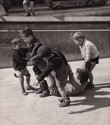 Willy Ronis, Petits Napolitains, 1938