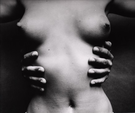 Guy Bourdin, Mains sur le corps, 1969