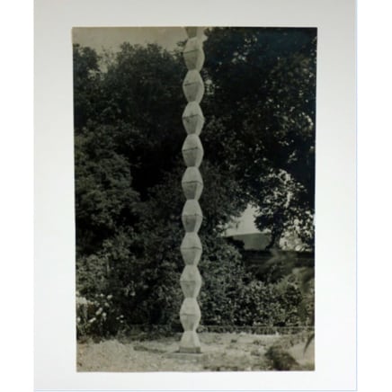 Constantin Brancusi, Endless Column in Voulangis, 1926