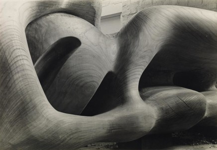 Henry Moore, Reclining Figure (Elm Wood), 1945-6