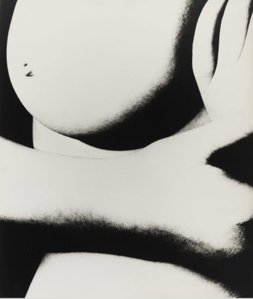 Bill Brandt, Nude, hands around, 1957