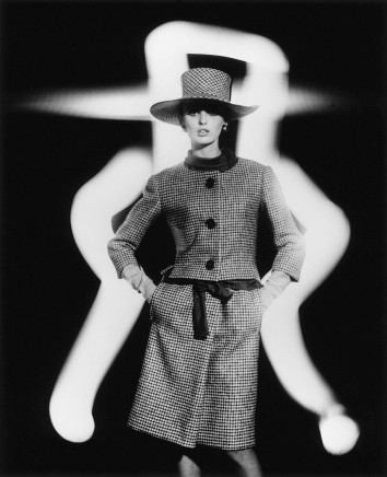 William Klein, Dorothy + Light Hat, Paris (Vogue), 1962