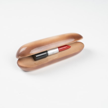 Iiu Susiraja, Hot Dog With Lipstick, 2023