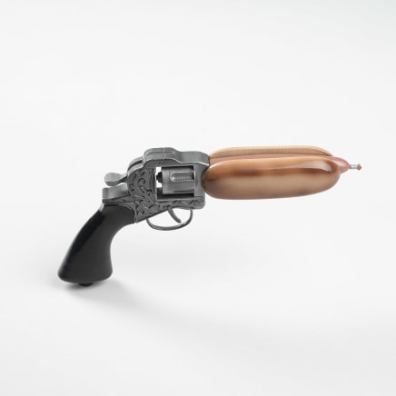 Iiu Susiraja, Hot dog gun, 2023