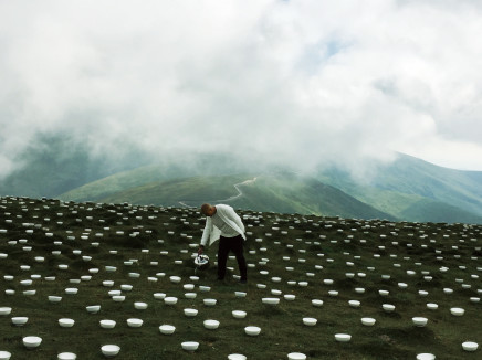 张羽 Zhang Yu , Water Feeding 2016 - Cuiyan Peak, Wutai Mountain 上水2016 - 五台山翠岩峰, 2016