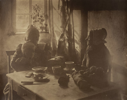 Minna Keene, Visitor, circa 1895