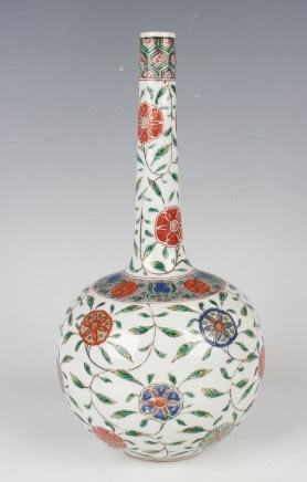 A Chinese Famille Verte Bottle Vase, Kangxi (1662-1722)