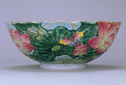 A Rare 'Famille Rose' Moulded Lotus Bowl, Jiaqing (1760 - 1820)
