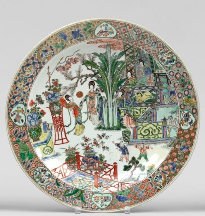A LARGE AND VERY FINE FAMILLE VERTE DISH, Kangxi (1662-1722)